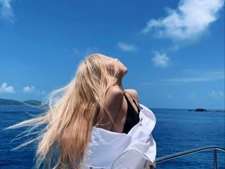 Chat vidéo érotique Nika7M