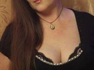 Chat vidéo érotique nikacams