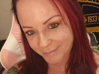 Chat vidéo érotique NikkiMasters1091