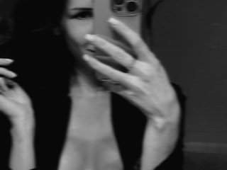 Chat vidéo érotique Nikkittyni