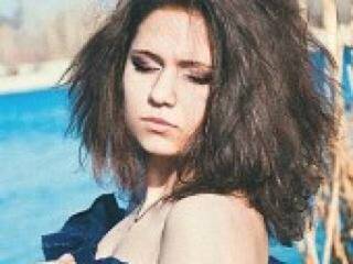 Chat vidéo érotique nikolee