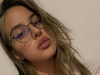 Chat vidéo érotique NikolleWinner