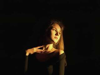 Chat vidéo érotique Niktoria-Shy