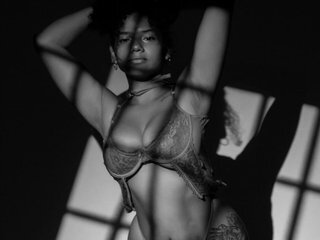 Chat vidéo érotique NinaCollinss