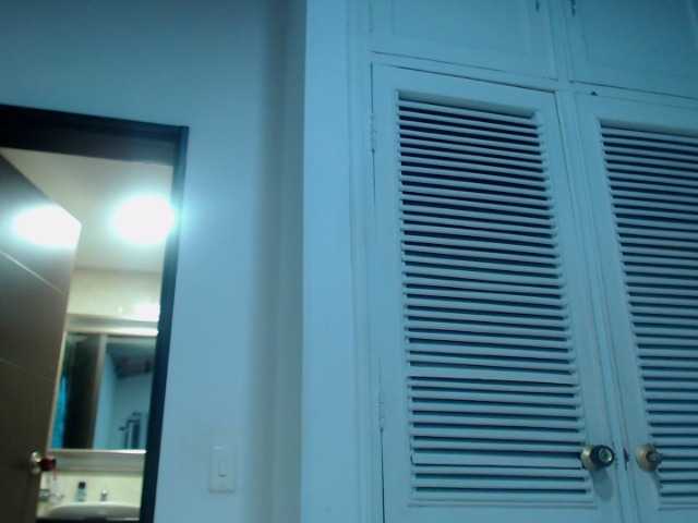 Captures d'écran de diffusion Ninacoric