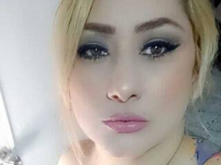 Chat vidéo érotique ninastuart