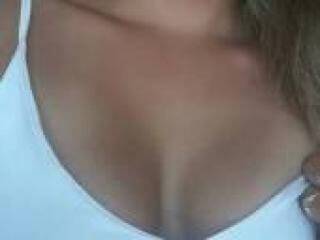 Chat vidéo érotique nnefertiti