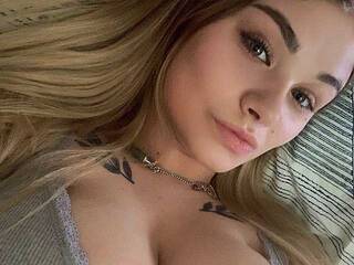 Chat vidéo érotique Nolovekisssme