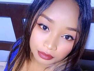 Chat vidéo érotique Noumimi