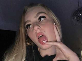 Chat vidéo érotique OliviaKisss