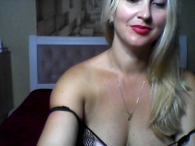 Photos pamelaa123 take off a dress 100 tkn, chest 100 ***only in private watch camera 20 tkn