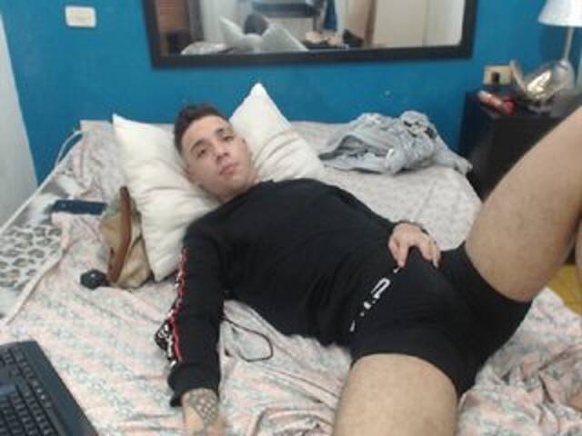 Captures d'écran de diffusion perverted-69