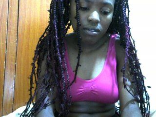 Chat vidéo érotique Petitepussie