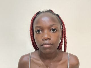 Chat vidéo érotique Pinkypetite