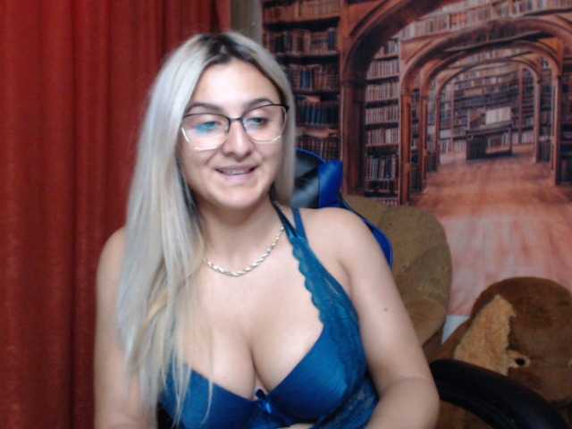Photos PlayfulNicole Lets meet better and lets have some fun :) Lush is on :) Offer me pleasure with your *****s ;) follow me