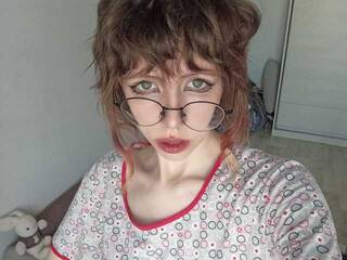 Chat vidéo érotique Plushyy