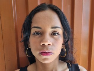 Chat vidéo érotique Pocajontas25