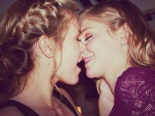 Chat vidéo érotique PradaMoni