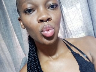 Chat vidéo érotique PREETYPINKY581