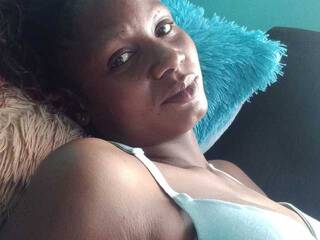 Chat vidéo érotique Preetyqueen