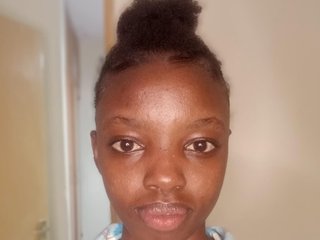 Chat vidéo érotique Prettiesexxie