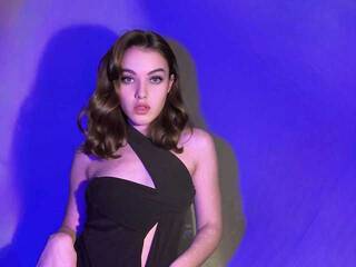 Chat vidéo érotique PrettyJuna