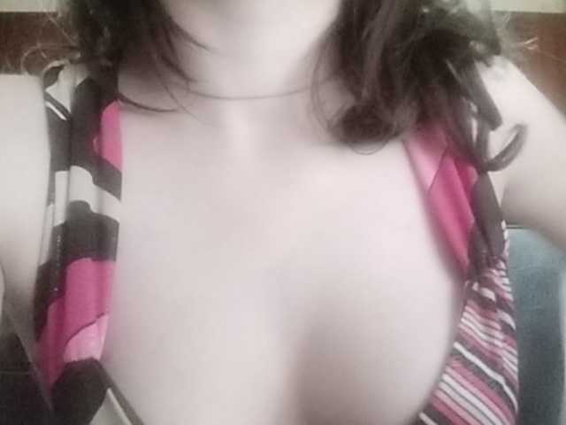 Photos princes7773 Group chat - take off my bra; Full privat - take off my panties; I don’t look at the camera.