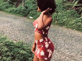 Chat vidéo érotique Queenestel