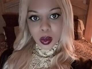 Chat vidéo érotique QueenMorgan