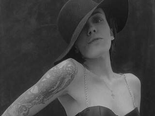 Chat vidéo érotique QueenOfFetish