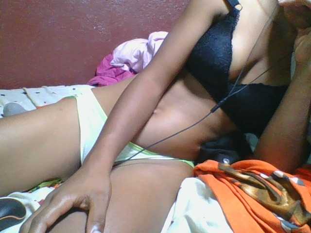 Captures d'écran de diffusion Raishahot