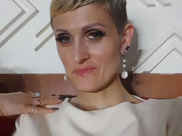 Photo du profil N-I-M-F-O-M-A-N-K-A