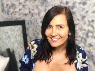 Chat vidéo érotique Raqueel