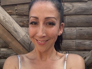 Chat vidéo érotique RavenSkye666