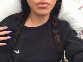 Chat vidéo érotique RavonaLod