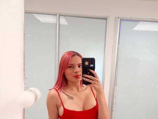 Chat vidéo érotique Rayveen