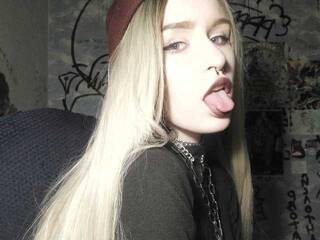 Chat vidéo érotique RayySunn