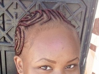 Chat vidéo érotique Redbabya