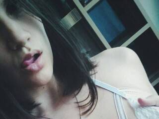 Chat vidéo érotique Reinammm