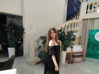 Chat vidéo érotique -KittyDoll-Meow-