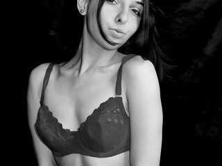 Chat vidéo érotique -KittyDoll-Meow-