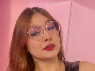 Chat vidéo érotique RominaBacker