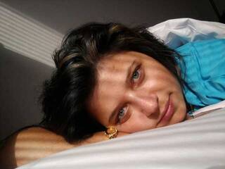 Chat vidéo érotique RoninaXes