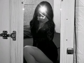 Chat vidéo érotique Rossie