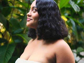 Chat vidéo érotique Rossyann