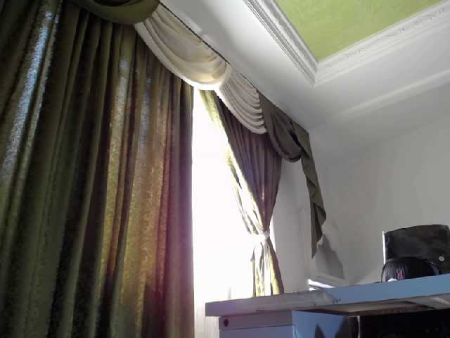 Captures d'écran de diffusion RoxaneFox