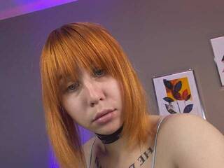 Chat vidéo érotique RoyAngela