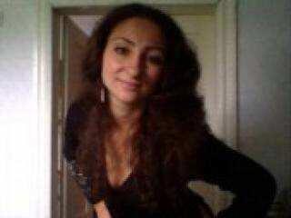 Chat vidéo érotique rusakosa