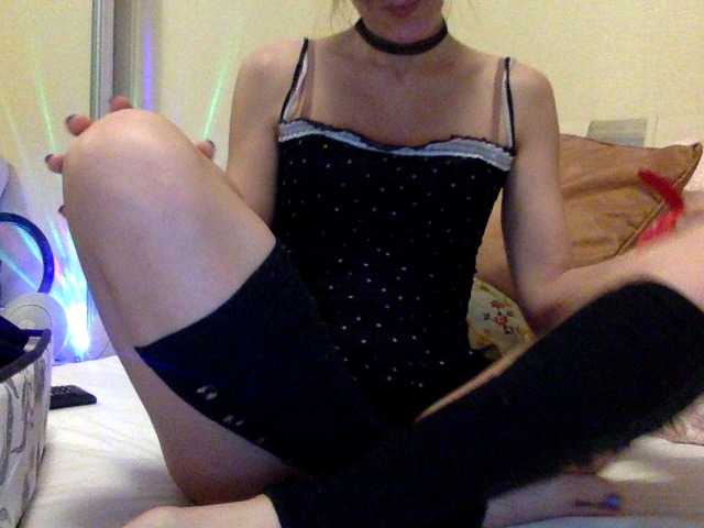 Photos SolaLola Hello) Tip me 77 token and a show you tits) 777 token and I dance strip ). 35 sock my dick Privat 100 and play with me and my toys