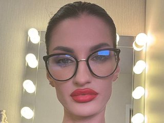 Chat vidéo érotique SilkenMuse